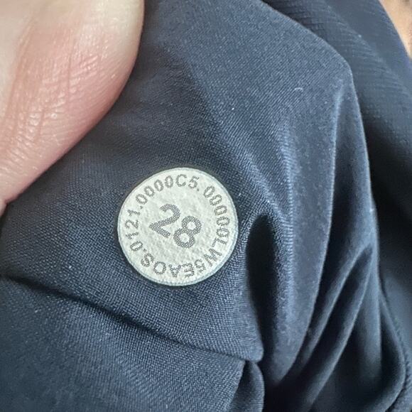 Lululemon Warpstreme High-Rise 7/8 Jogger True Navy Size 28 - Picture 7 of 7